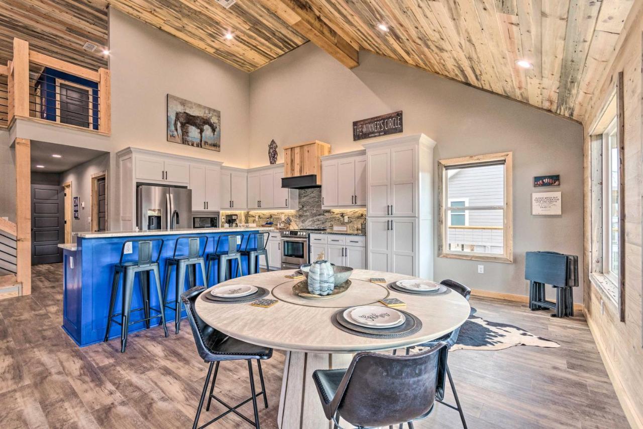 Upscale Riverfront Home With Beach And Fire Pit! Glenwood Exterior foto