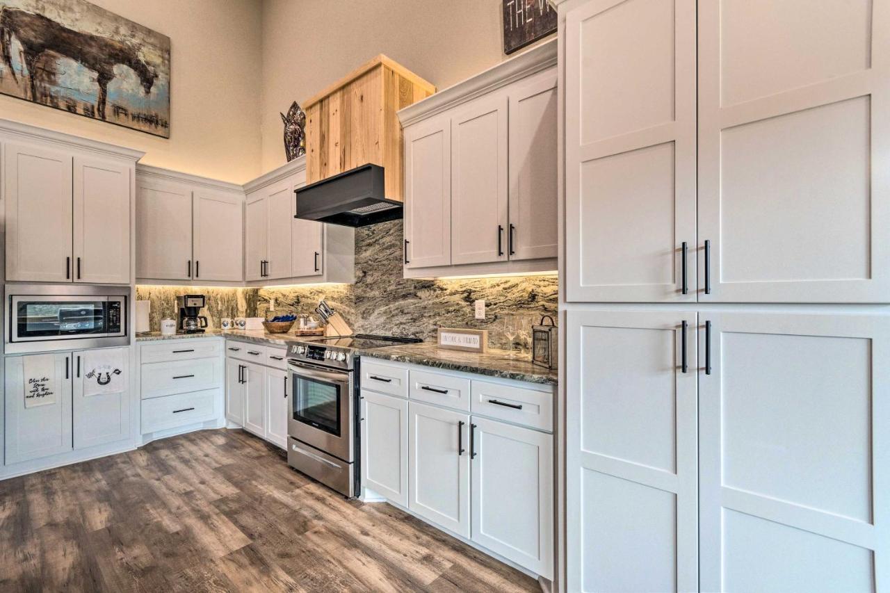 Upscale Riverfront Home With Beach And Fire Pit! Glenwood Exterior foto