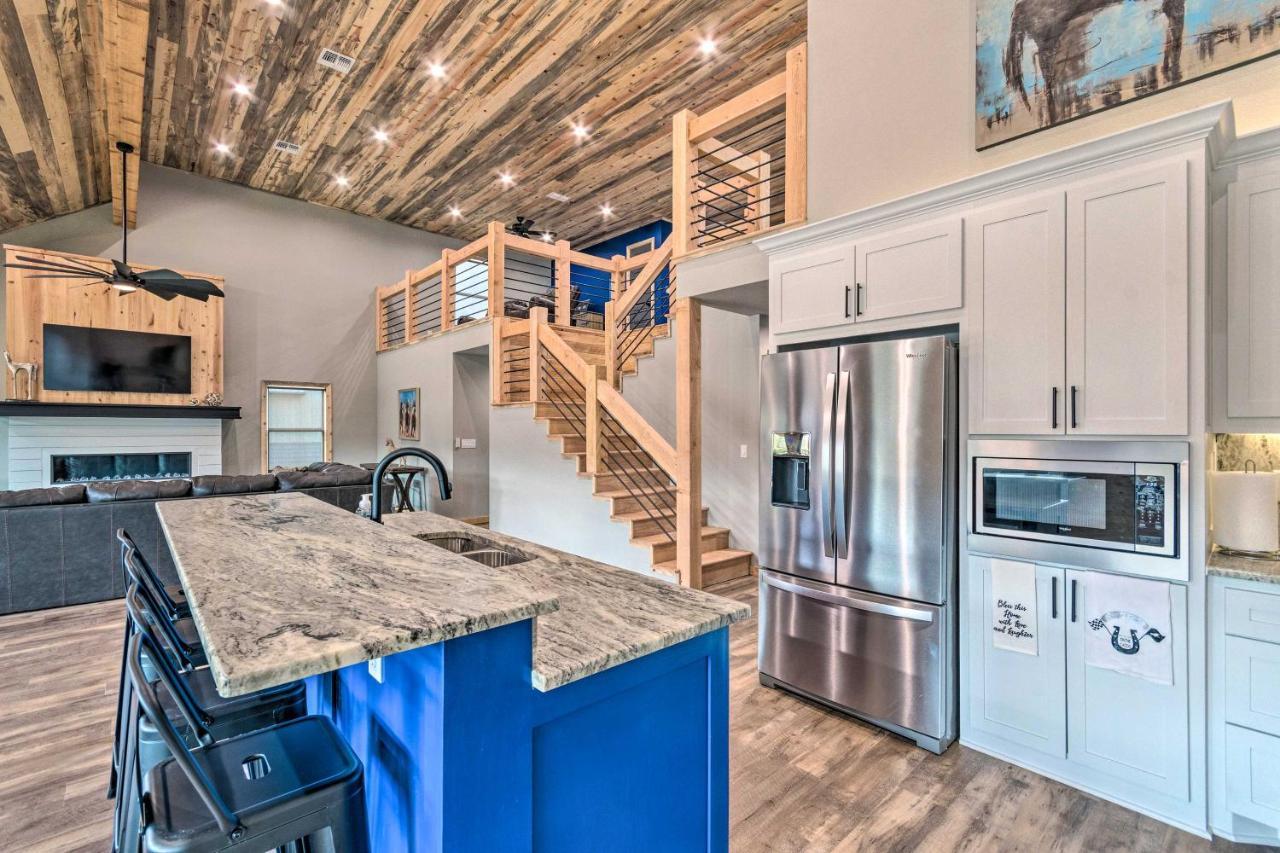 Upscale Riverfront Home With Beach And Fire Pit! Glenwood Exterior foto